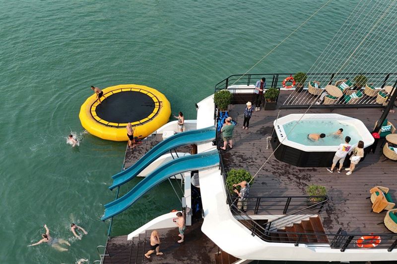  [원데이] 카타마란 프리미엄 데이크루즈 Catamaran Premium Day Cruise – 하루로 누리는 럭셔리 해양 여행